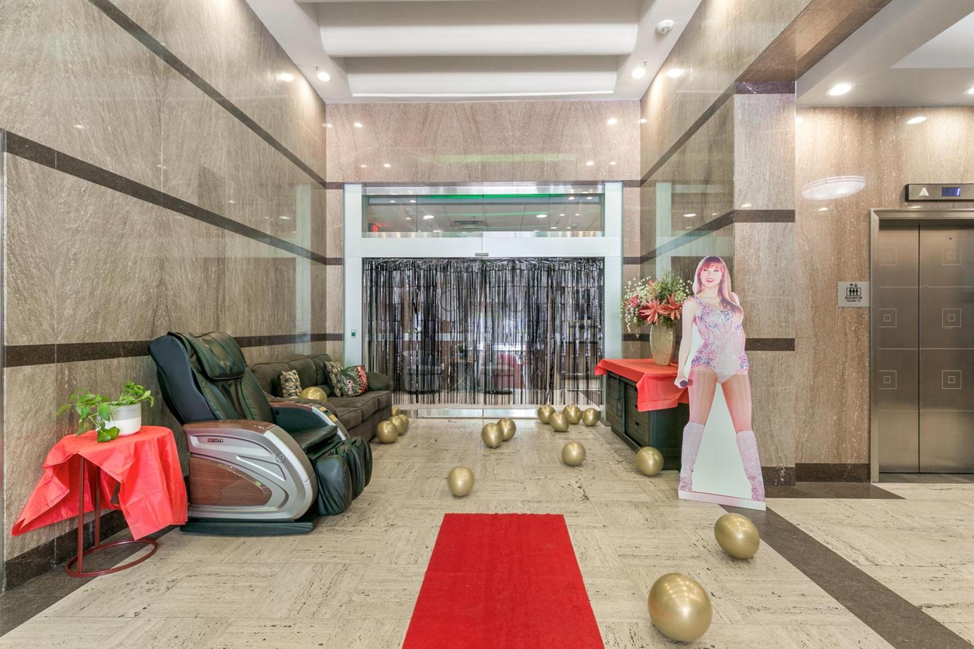 Upscale Condos And Penthouses Close To Canal And Bourbon St New Orleans Exteriér fotografie